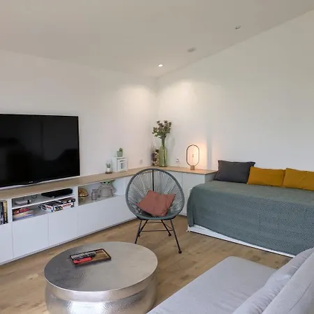 Agreable Dependance ! *