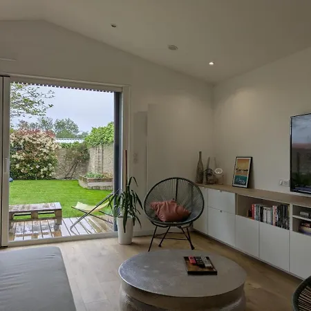 Апартаменты Agreable Dependance ! *