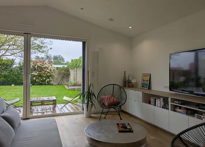 Апартаменты Agreable Dependance ! *